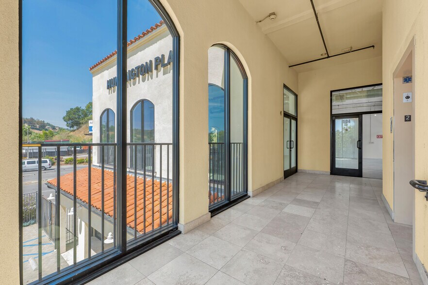 More Photos Of 4671-4681 Huntington Dr S, Los Angeles Storefront Retail Office For Lease
