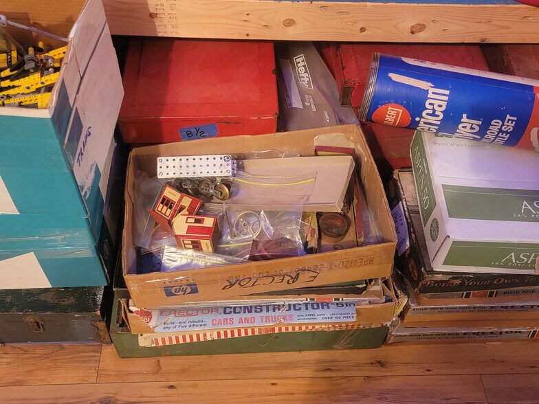 More Photos Of 1045 Eagon St, Barberton Manufacturing For Sale