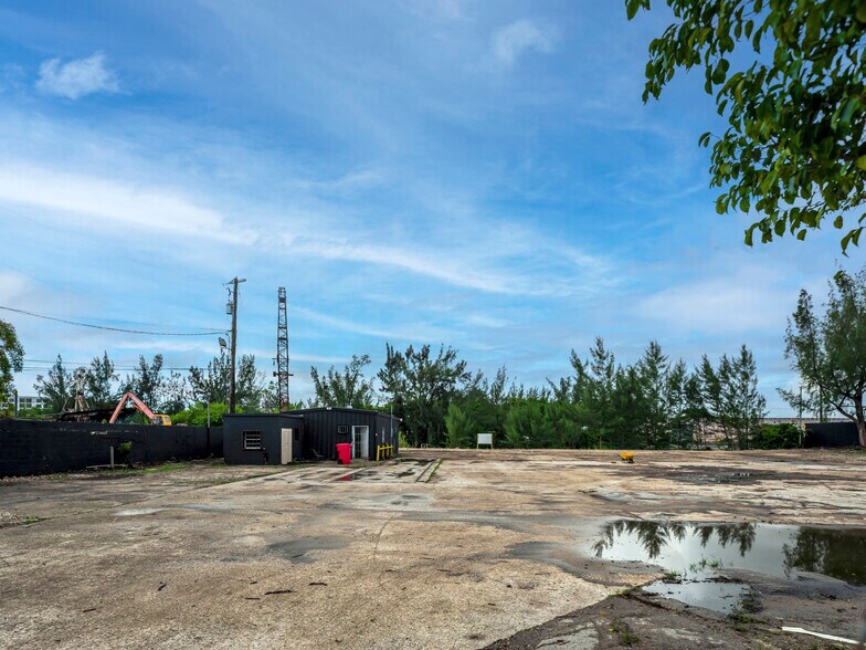More Photos Of 3440 NW North River Dr, Miami Land For Sale