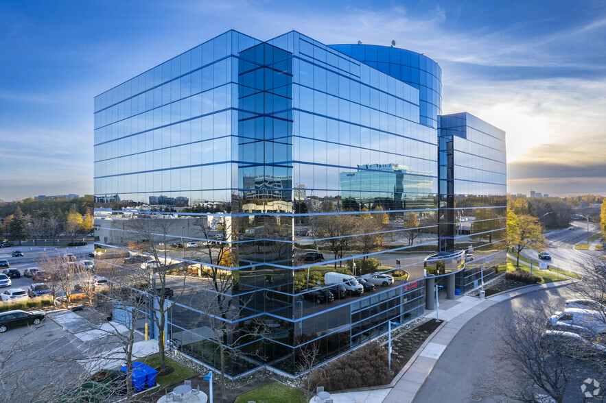 Primary Photo Of 95 Mural St, Richmond Hill Office For Lease