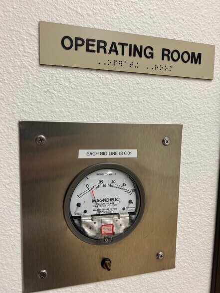 More Photos Of 1130 Conroy Ln, Roseville Medical For Sale