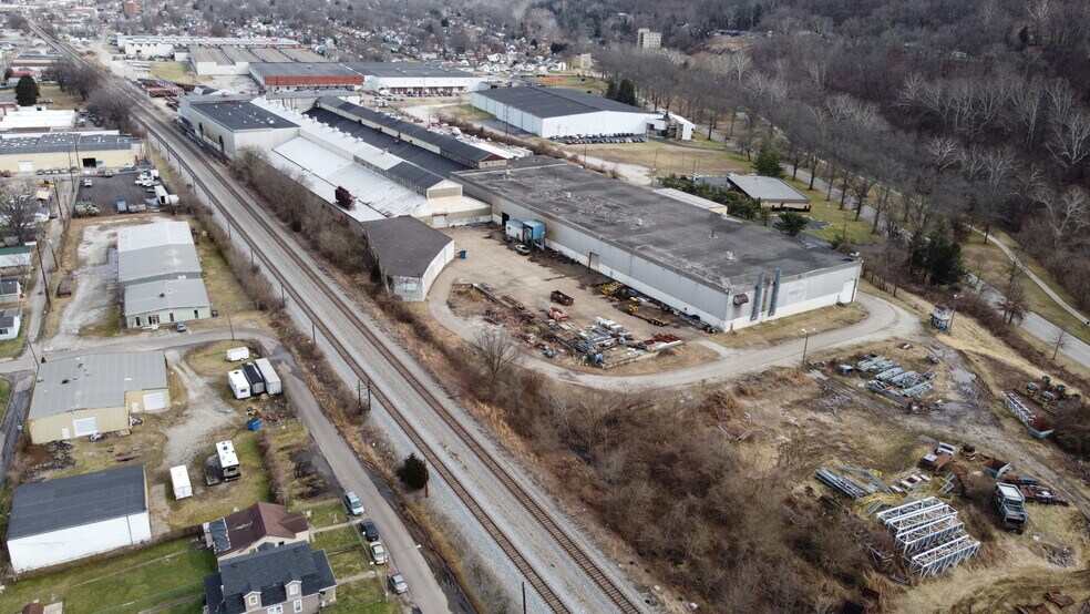 More Photos Of 900 W 9th Ave, Huntington Manufacturing For Sale