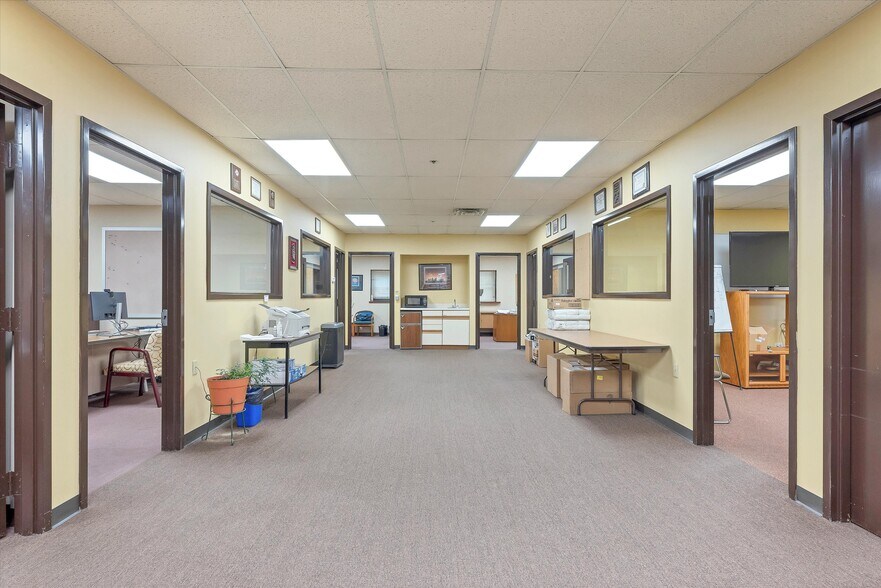 More Photos Of 11-25 Harding St, Middletown Warehouse For Sale