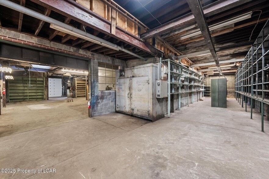 More Photos Of 36 Atherton Ave, Wyoming Warehouse For Sale