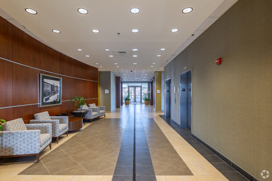 More Photos Of 15521 Midlothian Tpke, Midlothian Office For Lease