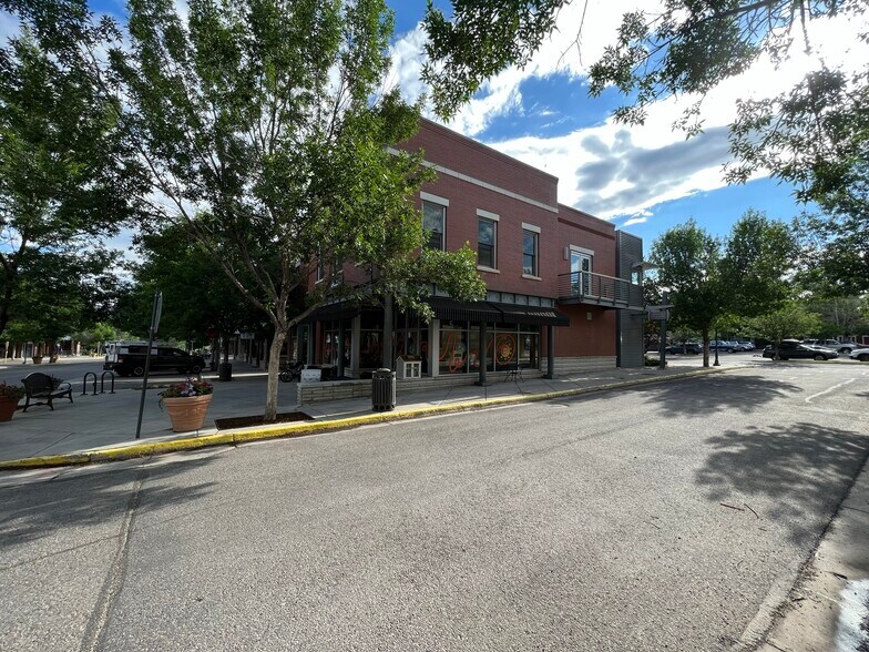 More Photos Of 1160 Capitol St, Eagle Storefront Retail Office For Sale