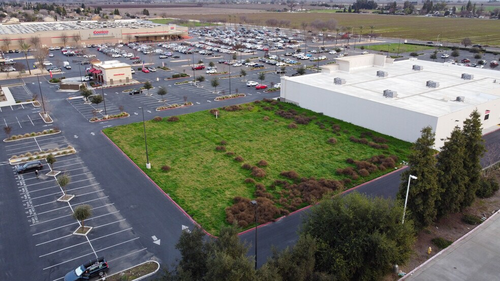 More Photos Of 1635 - 1639 Cameron Avenue Ave, Visalia Land For Sale