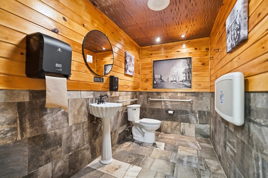 More Photos Of 2330 Bright Rd, Findlay Sports And Entertainment For Sale