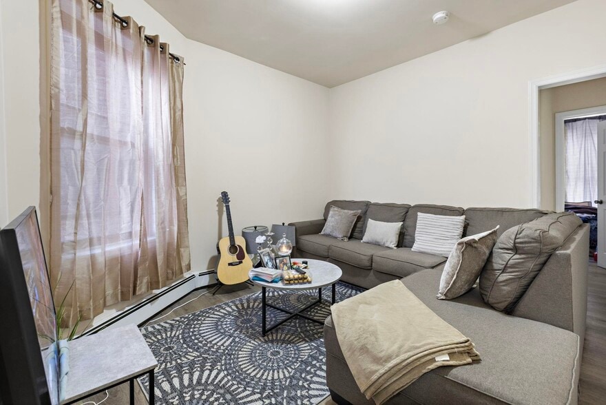 More Photos Of 91 Bergen Ave, Jersey City Apartments For Sale