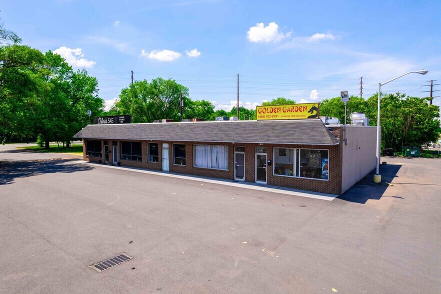 More Photos Of 1047 Broad St, Paulsboro Unknown For Lease