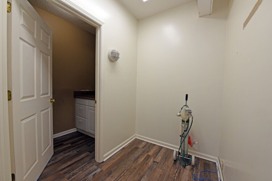 More Photos Of 10 Deer Crossing Trl, Blairsville Office For Lease