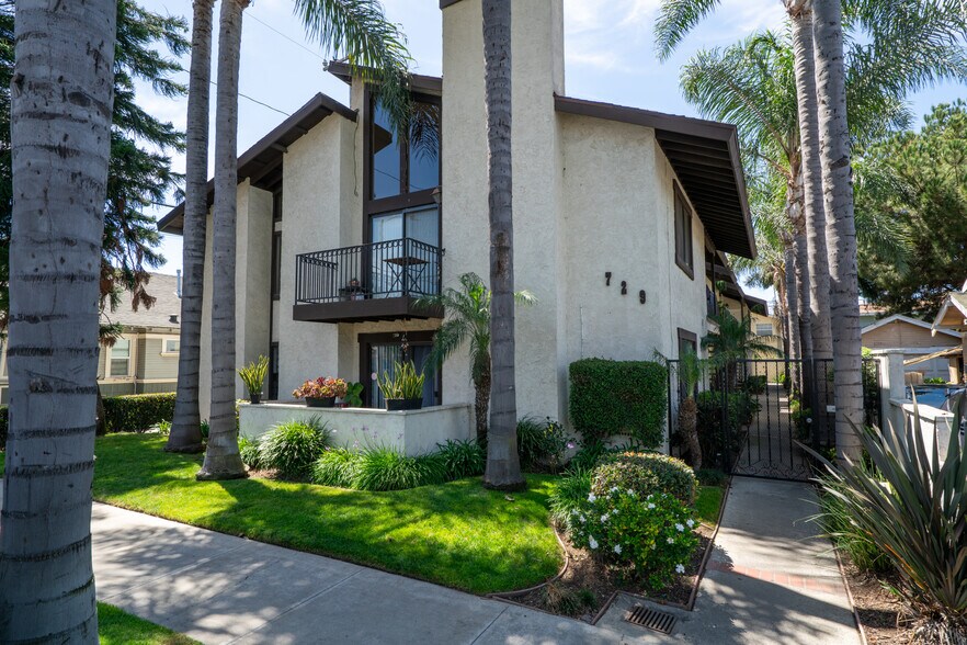 More Photos Of 729 Freeman Ave, Long Beach Apartments For Sale