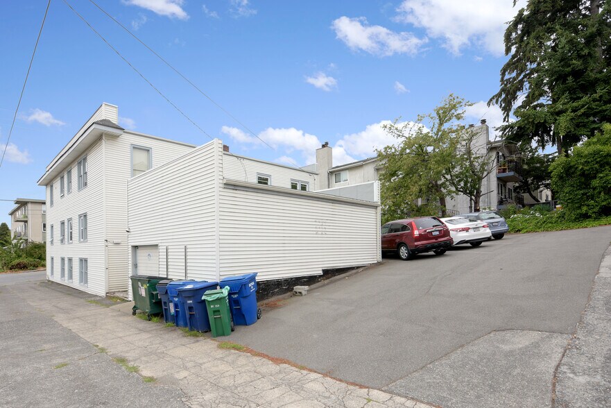 More Photos Of 6700 24th Ave NW, Seattle Apartments For Sale