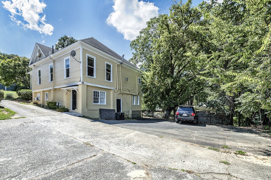 More Photos Of 1063 Walnut St, Macon-Bibb Apartments For Sale