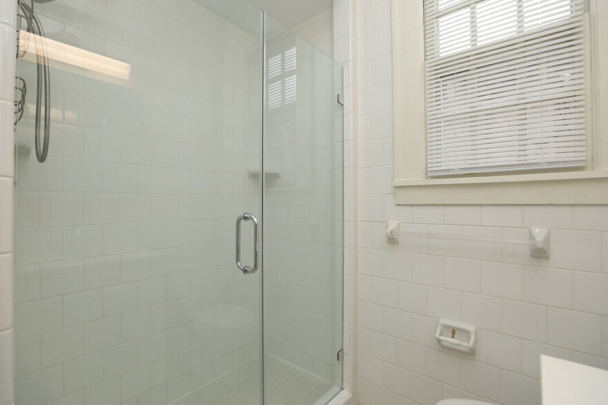 More Photos Of 717 Broadway St, Galveston Apartments For Sale