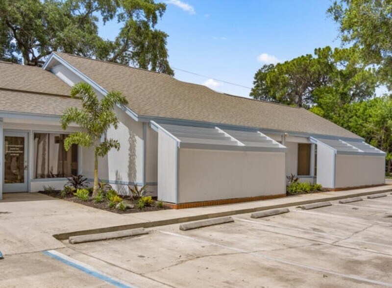 More Photos Of 195 S Courtenay Pky, Merritt Island Office For Lease