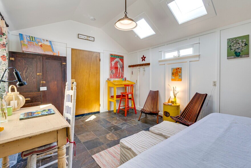 More Photos Of 5254 SE 74th Ave, Portland Flex For Sale