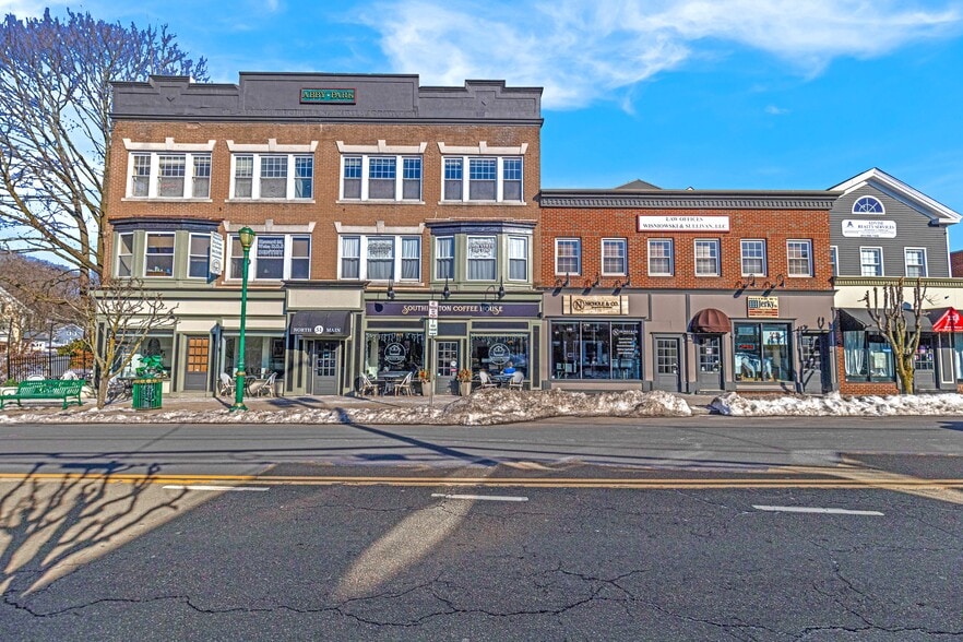 More Photos Of 35 N Main St, Southington Medical For Lease
