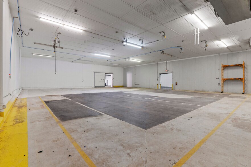 More Photos Of 25 Word St, Fairburn Warehouse For Sale