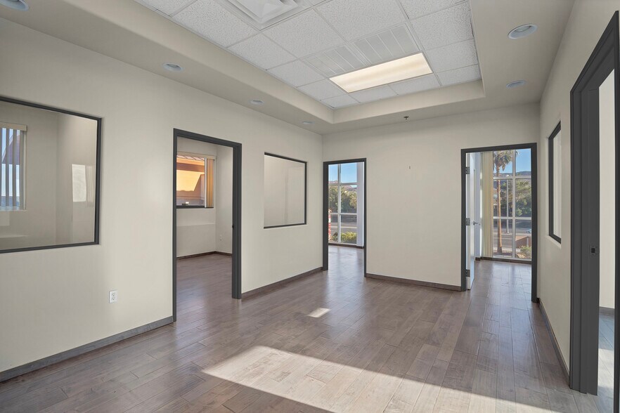 More Photos Of 1510 W Horizon Ridge Pky, Henderson General Retail For Sale