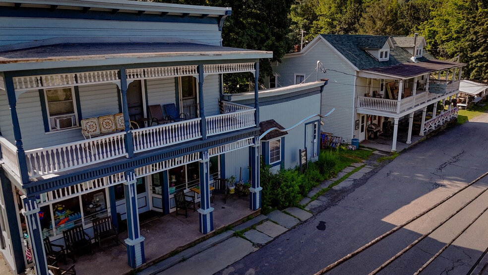 More Photos Of 7 Depot St, Long Eddy Hotel For Sale