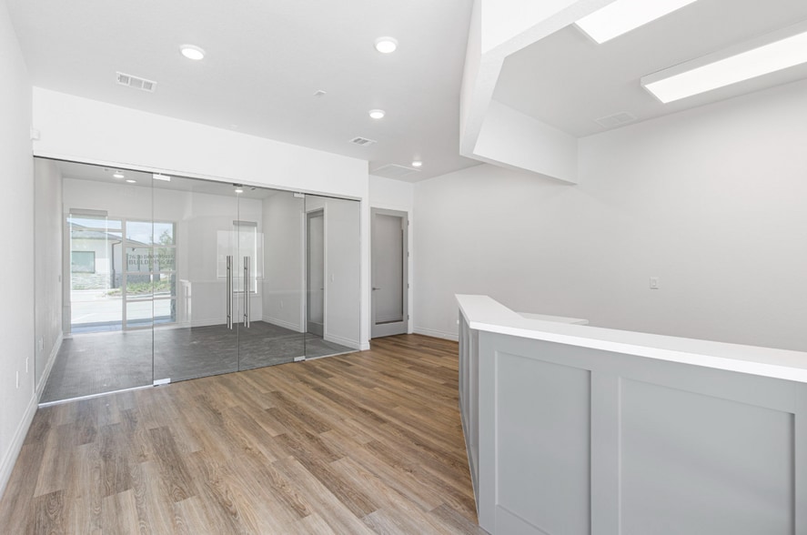 More Photos Of 19023 Stuebner Airline Rd, Spring Office For Sale