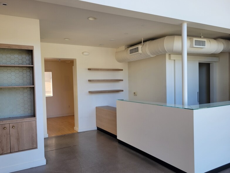 More Photos Of 1919 Mount Diablo Blvd, Walnut Creek Freestanding For Lease