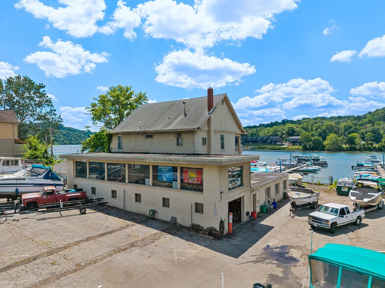 More Photos Of 228 Arch St, Verona Marina For Sale