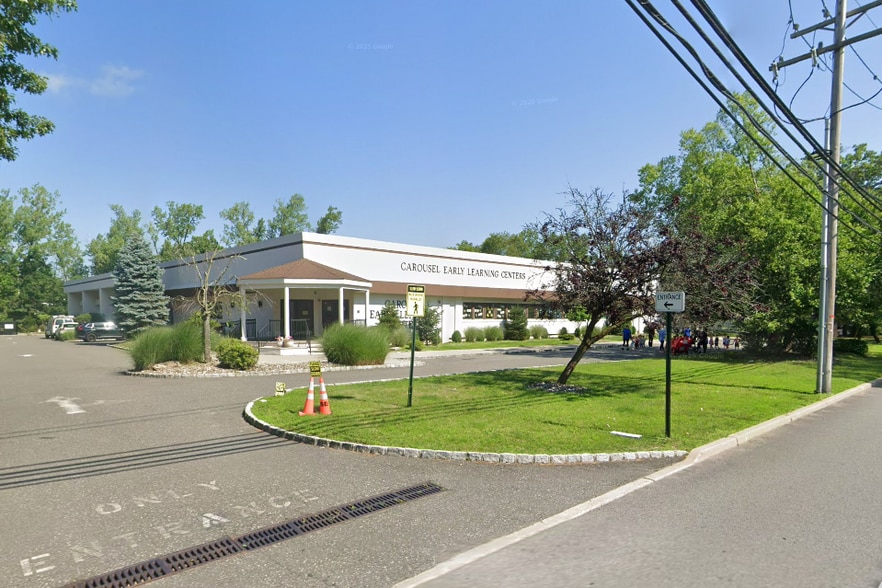 Primary Photo Of 535 Walnut St, Norwood Office For Sale