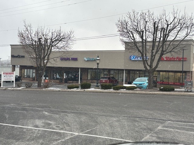 More Photos Of 129 Rolling Ridge Dr, State College Storefront For Lease