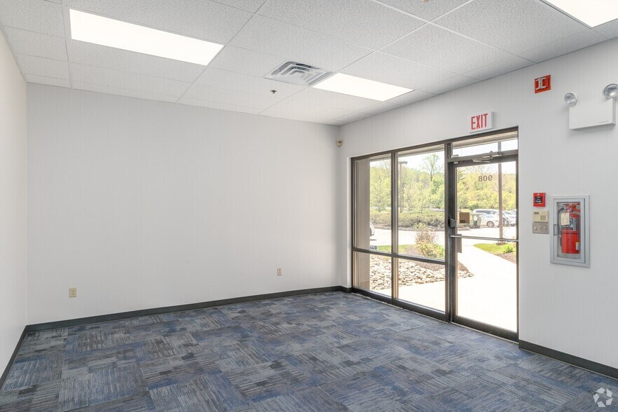 Photo of 1st Floor Ste 906