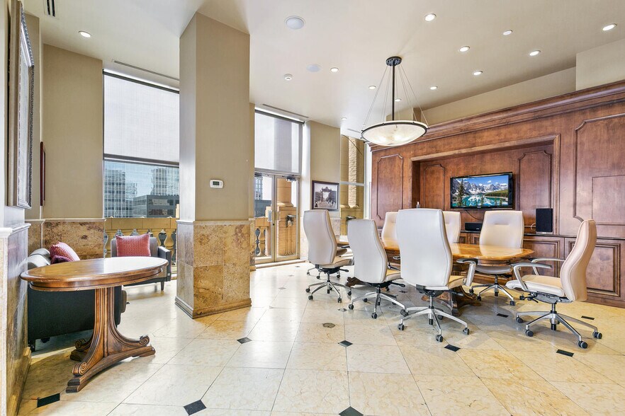 More Photos Of 1601 Arapahoe St, Denver Office For Sale