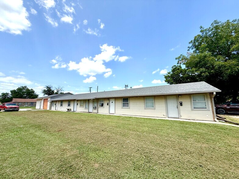 More Photos Of 312 S B St, Davis Apartments For Sale
