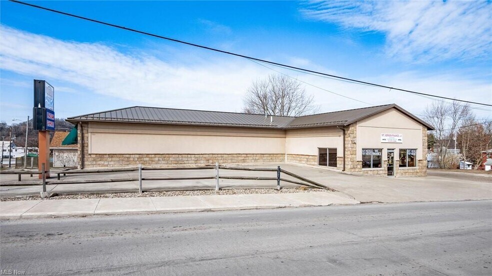 More Photos Of 441 Steubenville Ave, Cambridge Storefront For Sale