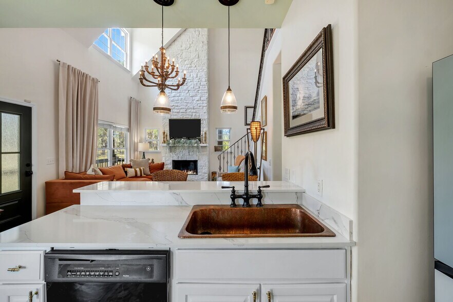 More Photos Of 4004 Golf Course Rd, Perry Lodge Meeting Hall For Sale