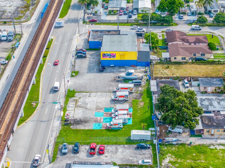 More Photos Of 3030 NW 79th St, Miami Land For Lease