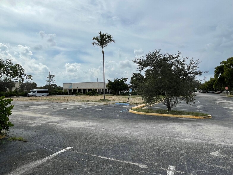 1999 S Military Trl, West Palm Beach, FL 33415 - Retail For Lease ...