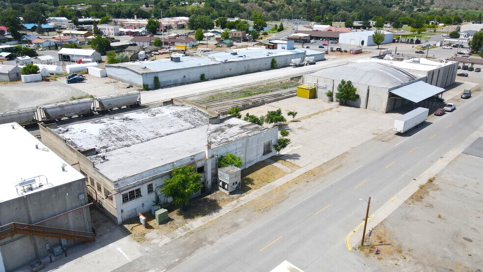 More Photos Of 602 Apple Way Ave, Oroville Warehouse For Sale