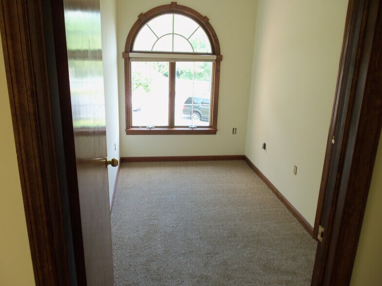 More Photos Of 1344-1374 S Atherton St, State College Office For Sale