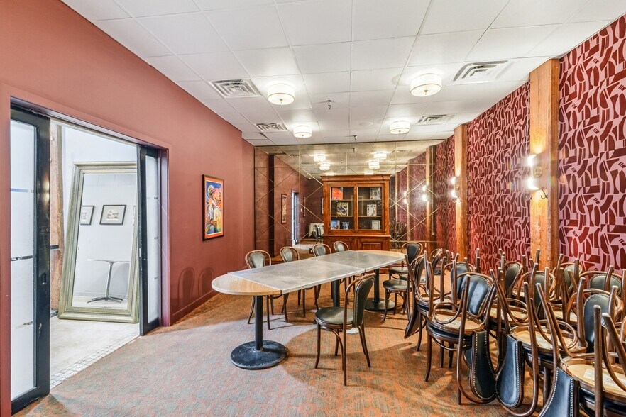 More Photos Of 746 Tchoupitoulas St, New Orleans General Retail For Sale