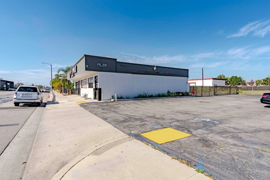 More Photos Of 8401 Commonwealth Ave, Buena Park General Retail For Sale