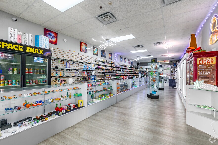 More Photos Of 17860 SE 109th Ave, Summerfield Unknown For Lease