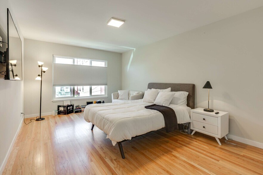 More Photos Of 1454 S Van Ness Ave, San Francisco Apartments For Sale