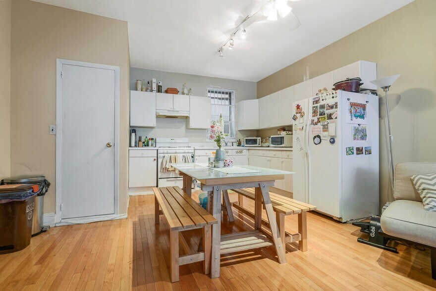 More Photos Of 598 Pacific St, Brooklyn Apartments For Sale