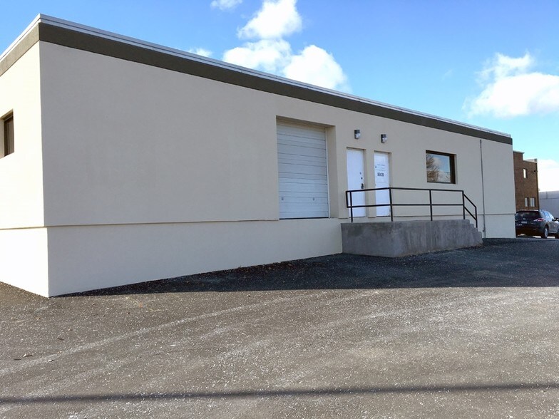 More Photos Of 860-862 Silas Deane Hwy, Wethersfield Freestanding For Lease