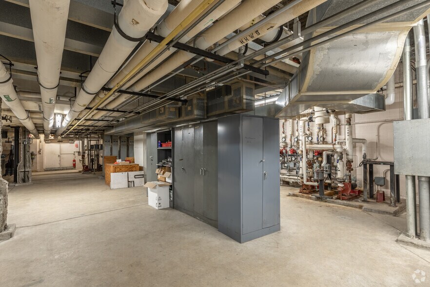 More Photos Of 480 Vantage Pt, Miamisburg Medical For Lease