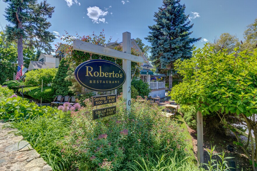 More Photos Of 200 Shore Rd, Ogunquit Restaurant For Sale