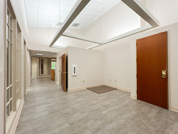 More Photos Of , Mandeville Office For Sale