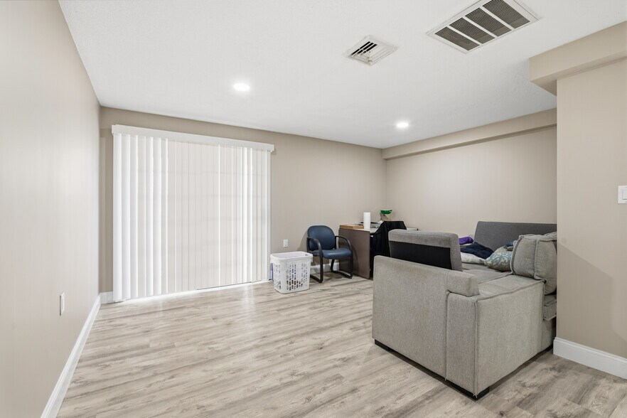 More Photos Of 47 Chelmsford St, Chelmsford Storefront Retail Residential For Sale