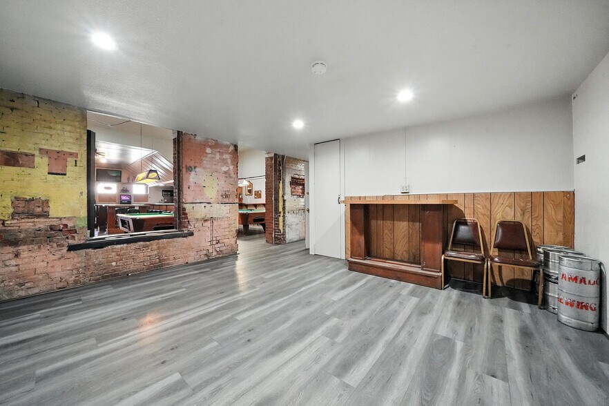 More Photos Of 105 Main St, Jackson Bar For Sale